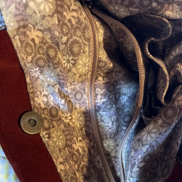 Born Maroon Suede Purse, - Picture 13 of 16